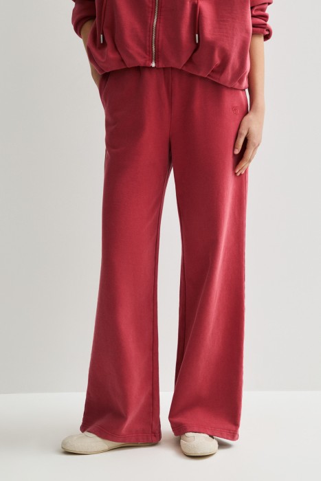 трикотажные брюки от бренда снежная королева вид слева