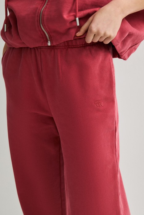 трикотажные брюки из россии вид сбоку