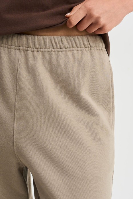 трикотажные брюки от бренда снежная королева вид слева