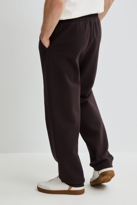 трикотажные брюки по цене 2200 руб вид справа