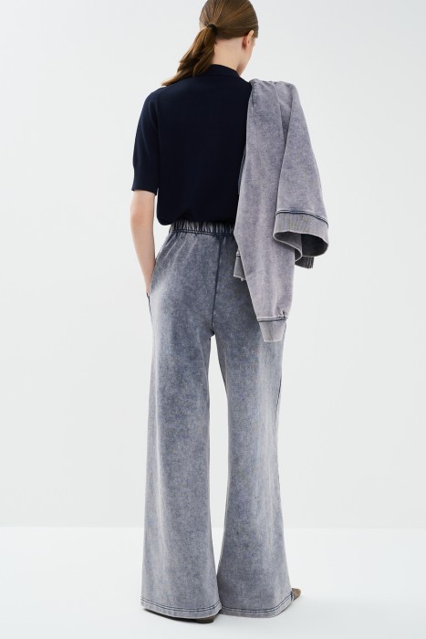 трикотажные брюки по цене 1780 руб вид справа