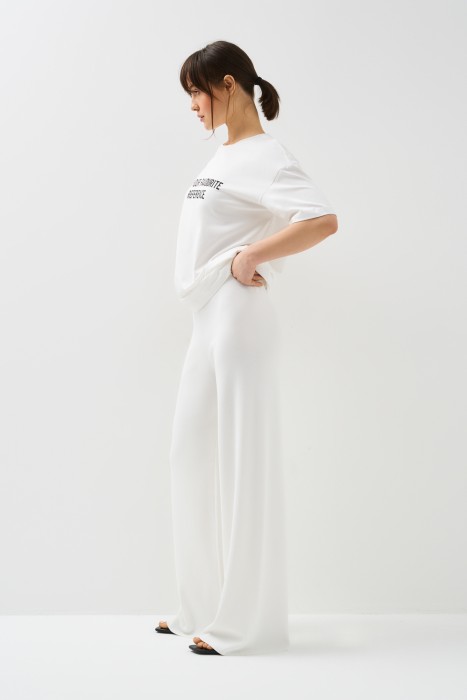 трикотажные брюки по цене 1650 руб вид справа