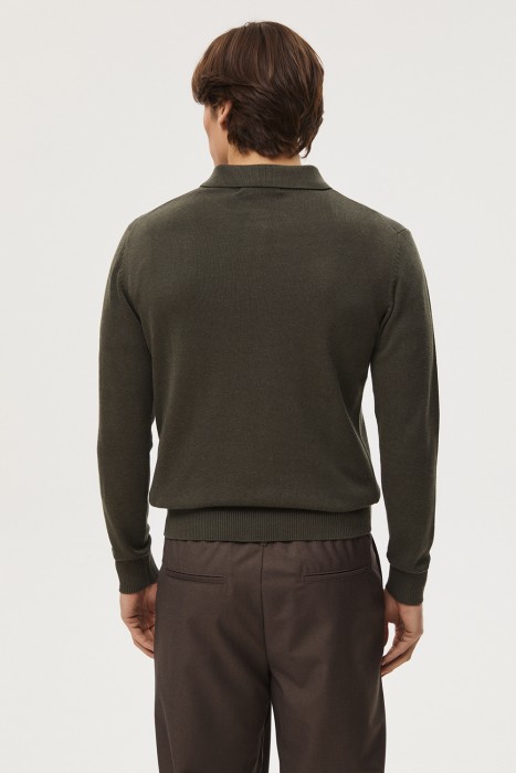 трикотажный джемпер-поло по цене 1870 руб вид справа