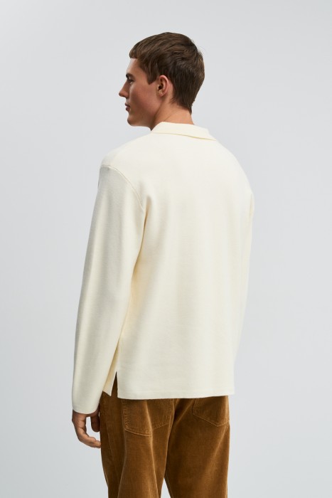 трикотажный джемпер-поло из россии вид сбоку