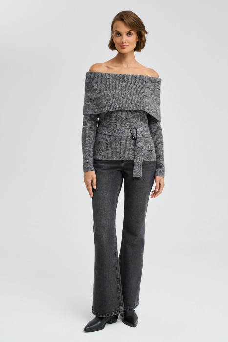 трикотажный джемпер с отворотом от бренда снежная королева вид слева