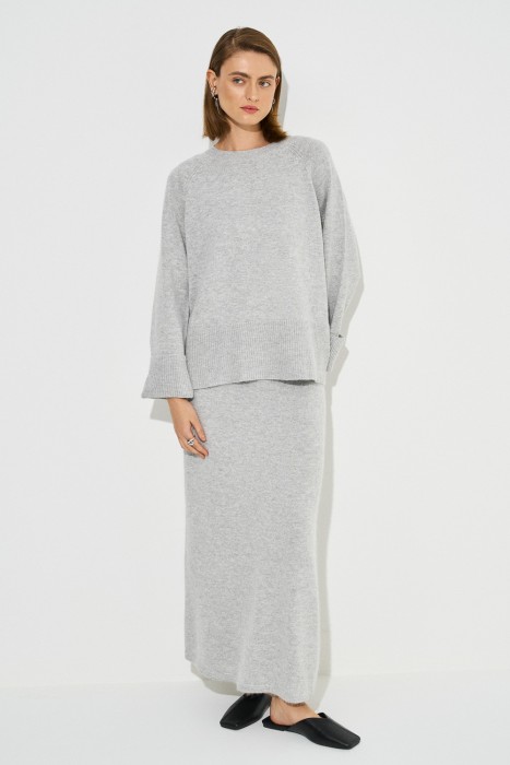 трикотажный джемпер из россии вид сбоку