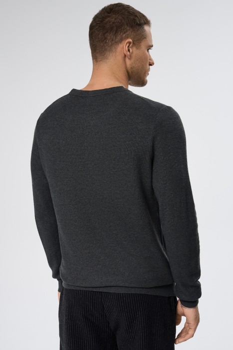 трикотажный джемпер по цене 1360 руб вид справа