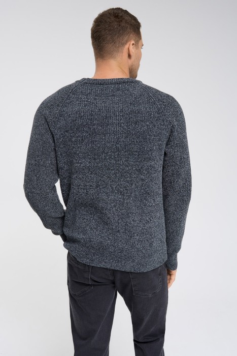 трикотажный джемпер по цене 1540 руб вид справа