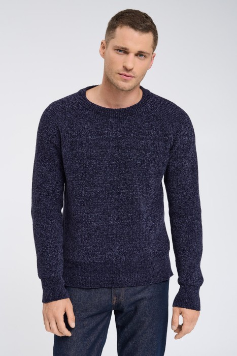 трикотажный джемпер от бренда снежная королева вид слева