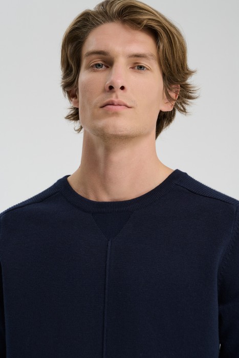 трикотажный джемпер из россии вид сбоку