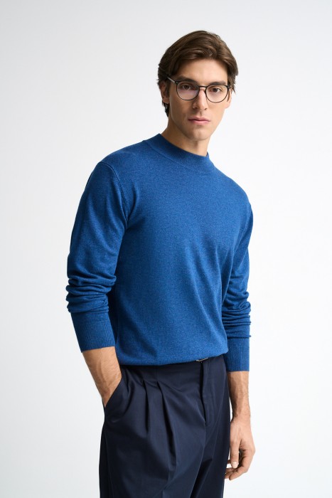 трикотажный джемпер от бренда снежная королева вид слева