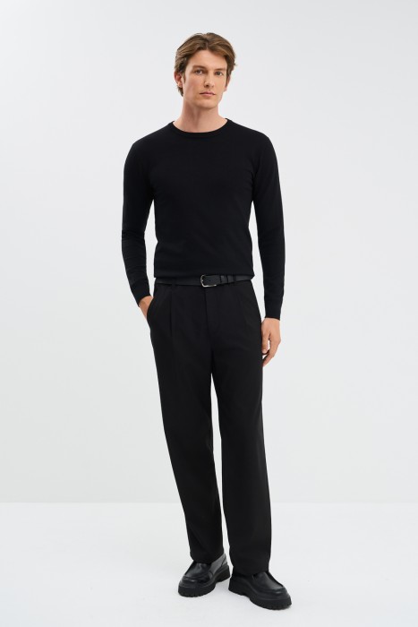 трикотажный джемпер от бренда снежная королева вид слева