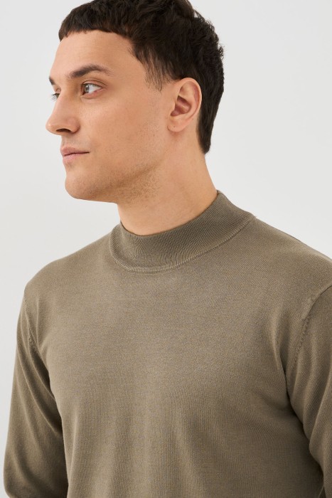 трикотажный джемпер от бренда снежная королева вид слева