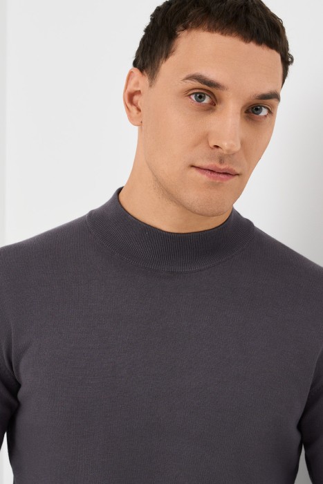 трикотажный джемпер от бренда снежная королева вид слева