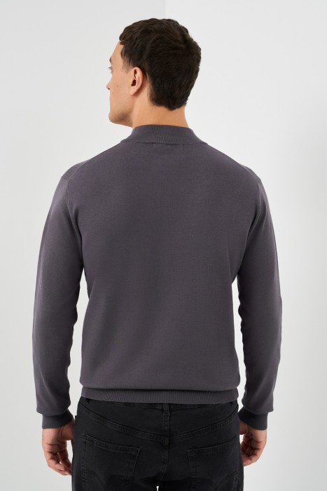 трикотажный джемпер по цене 1200 руб вид справа