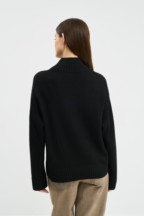 трикотажный джемпер по цене 1620 руб вид справа