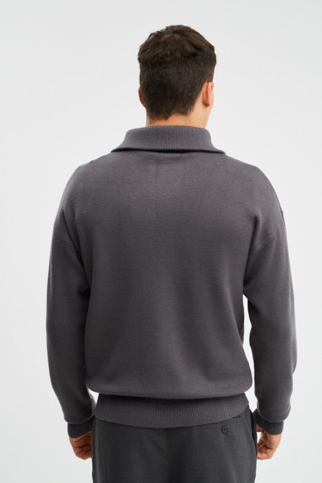 трикотажный джемпер по цене 1600 руб вид справа