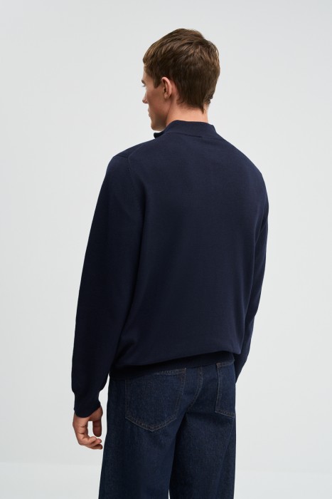 трикотажный джемпер по цене 1600 руб вид справа