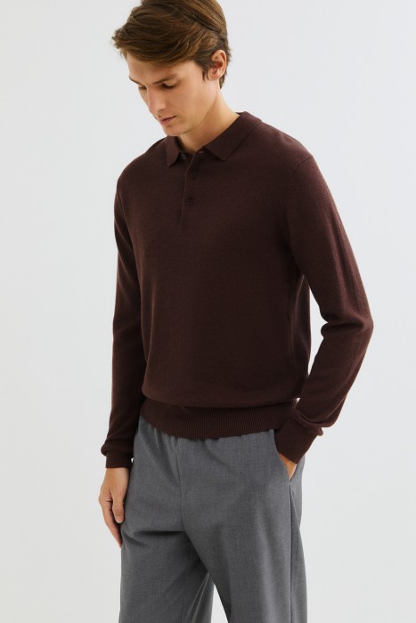 трикотажный джемпер из россии вид сбоку