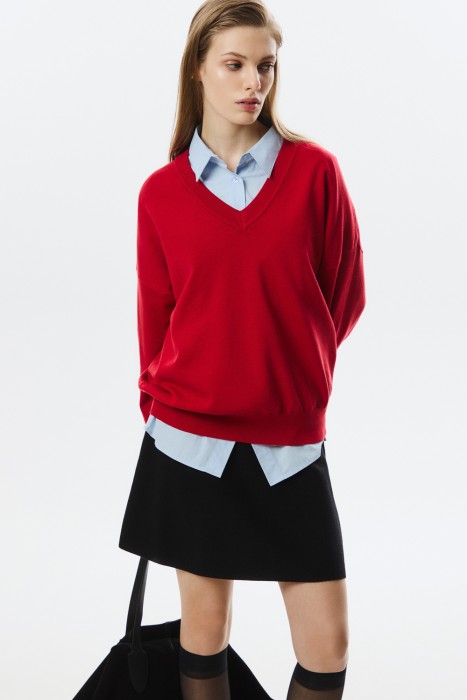 трикотажный джемпер от бренда снежная королева вид слева