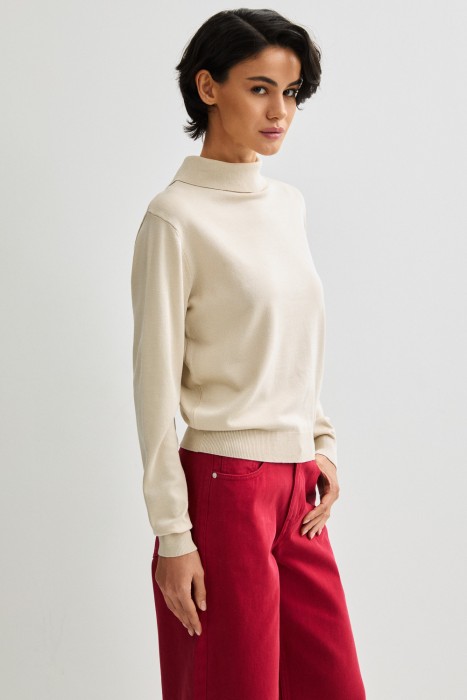 трикотажный джемпер от бренда снежная королева вид слева