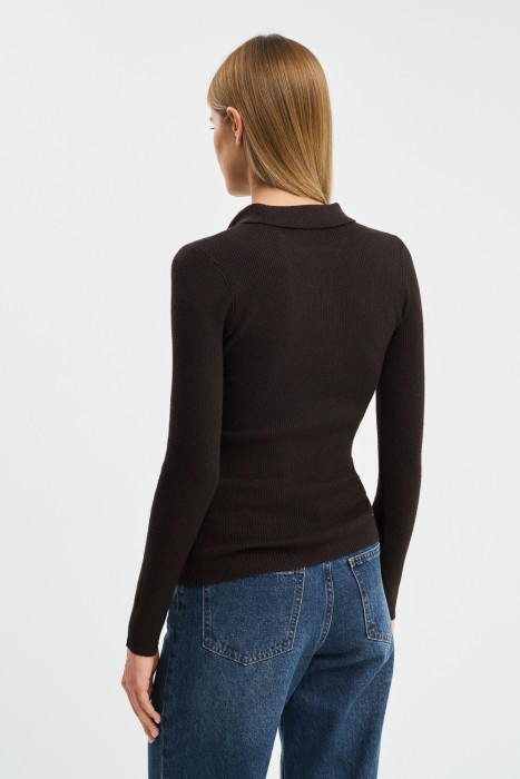 трикотажный джемпер по цене 1780 руб вид справа