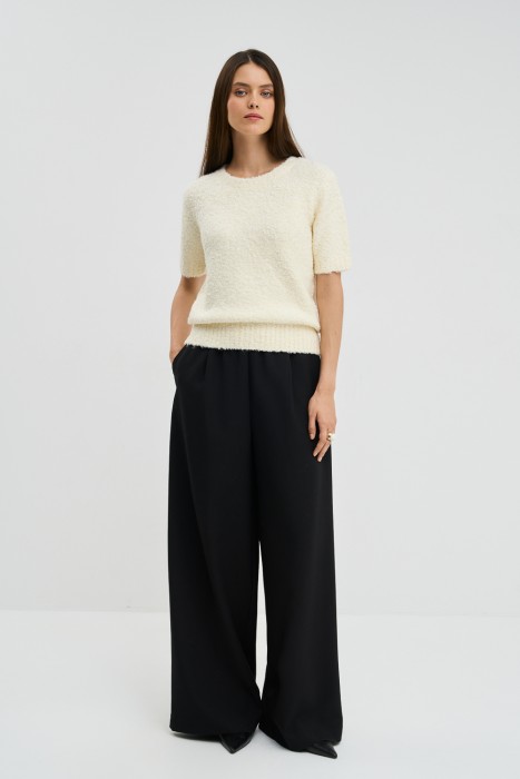 трикотажный джемпер от бренда снежная королева вид слева