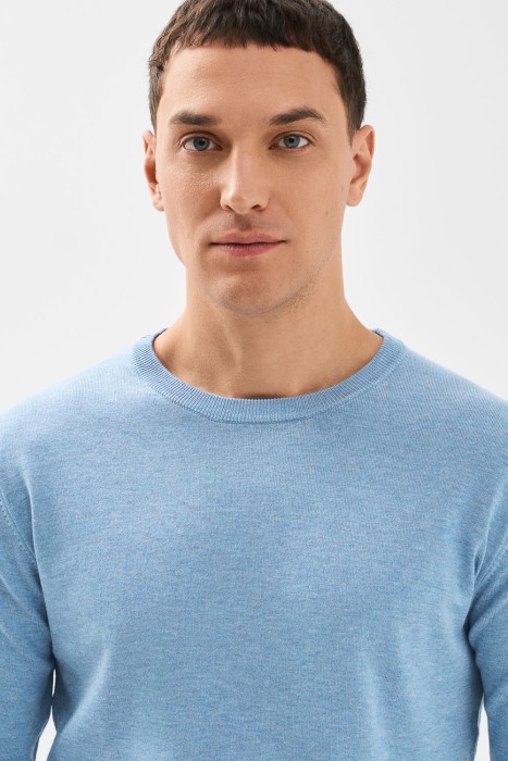 трикотажный джемпер из россии вид сбоку