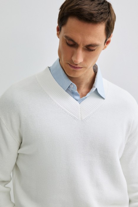 трикотажный джемпер из россии вид сбоку