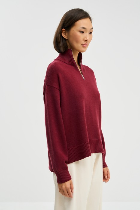 трикотажный джемпер от бренда снежная королева вид слева