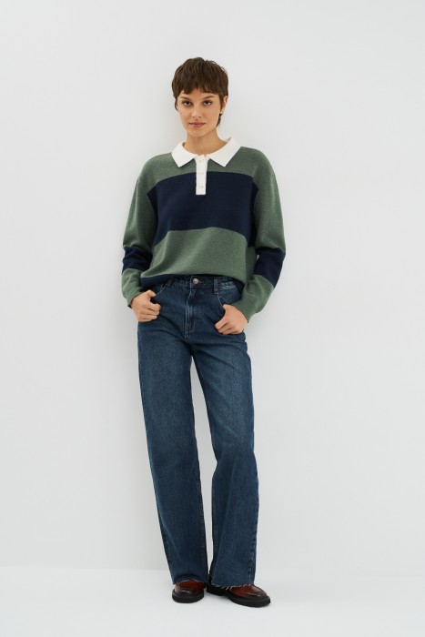 трикотажный джемпер от бренда снежная королева вид слева