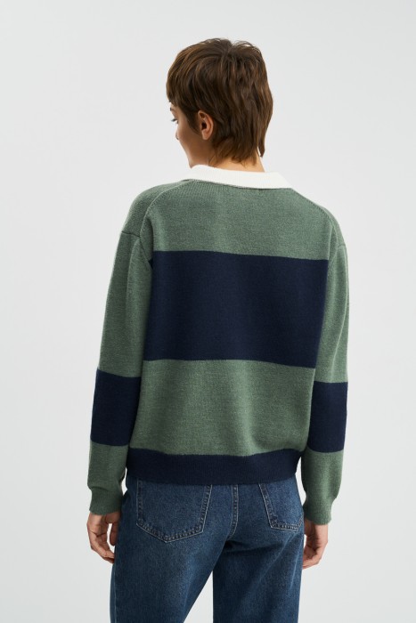 трикотажный джемпер по цене 1480 руб вид справа