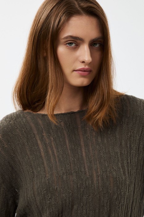 трикотажный джемпер из россии вид сбоку