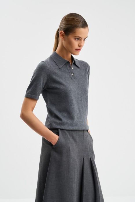 трикотажный джемпер из россии вид сбоку