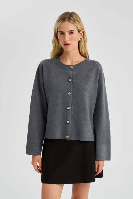 трикотажный кардиган от бренда снежная королева вид слева