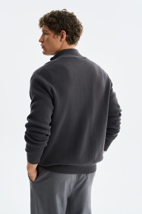 трикотажный кардиган по цене 1360 руб вид справа