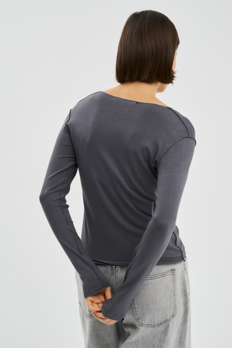 трикотажный лонгслив по цене 960 руб вид справа