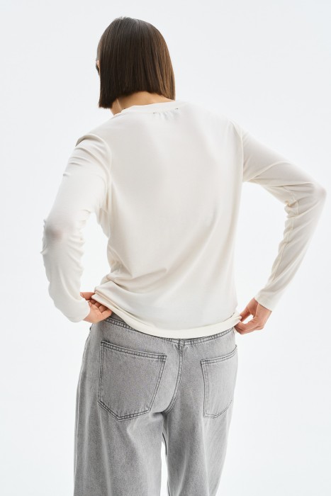 трикотажный лонгслив по цене 750 руб вид справа