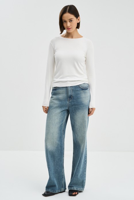 трикотажный лонгслив от бренда снежная королева вид слева