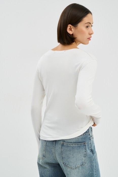 трикотажный лонгслив по цене 900 руб вид справа