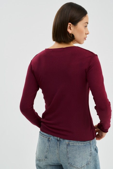 трикотажный лонгслив по цене 900 руб вид справа