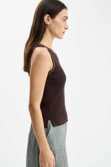 Товар с артикулом 756911003 вид сзади