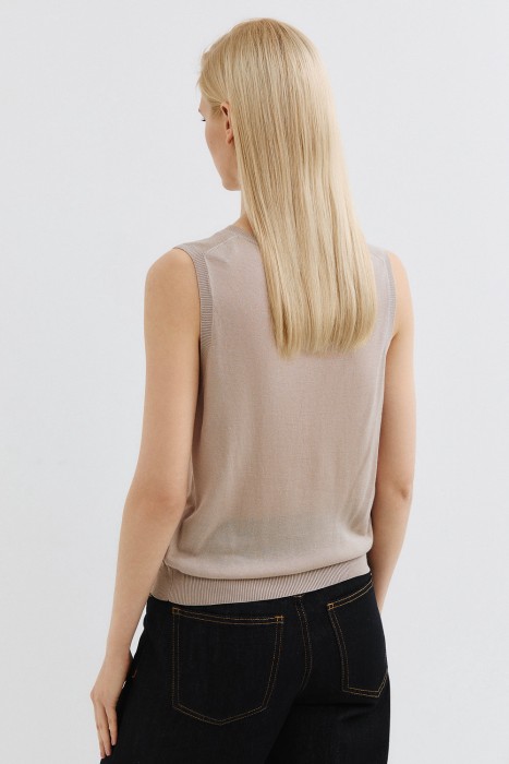 Товар с артикулом 803421003 вид сзади