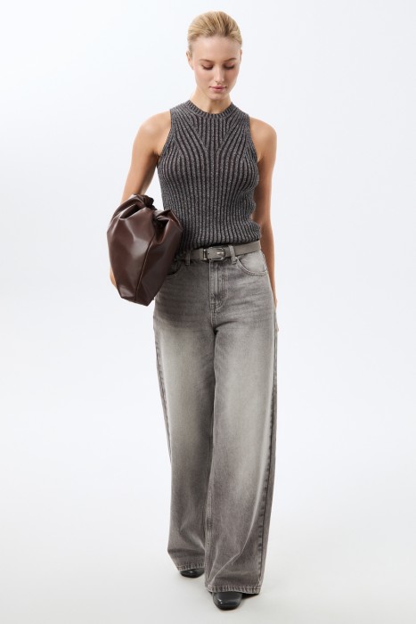 трикотажный топ от бренда снежная королева вид слева