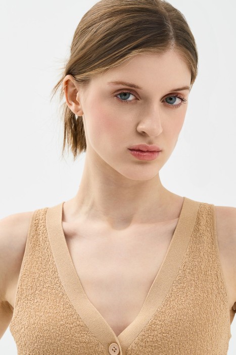 трикотажный жилет из россии вид сбоку