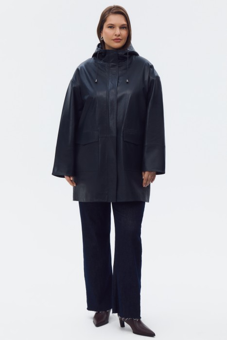 удлиненная кожаная куртка с капюшоном от бренда снежная королева вид слева