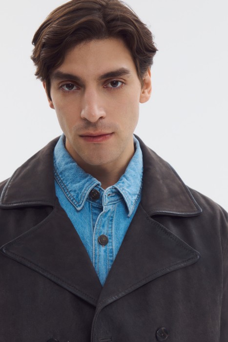 удлиненная куртка из натуральной кожи из россии вид сбоку