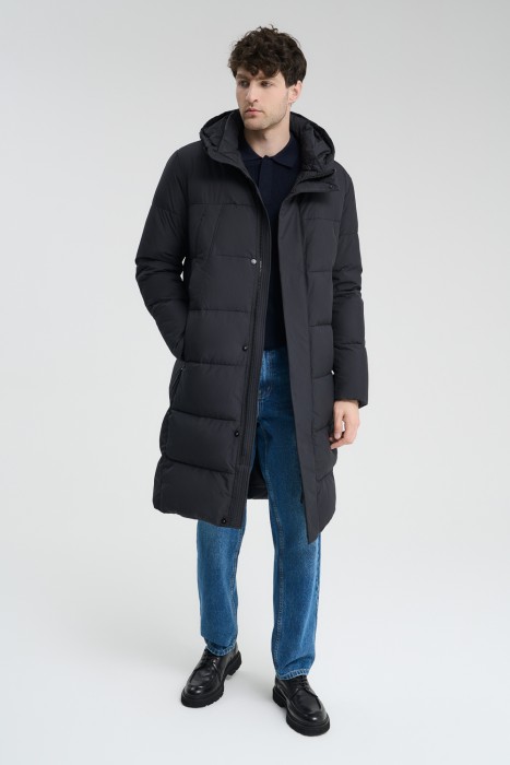 удлиненная куртка с капюшоном из россии вид сбоку