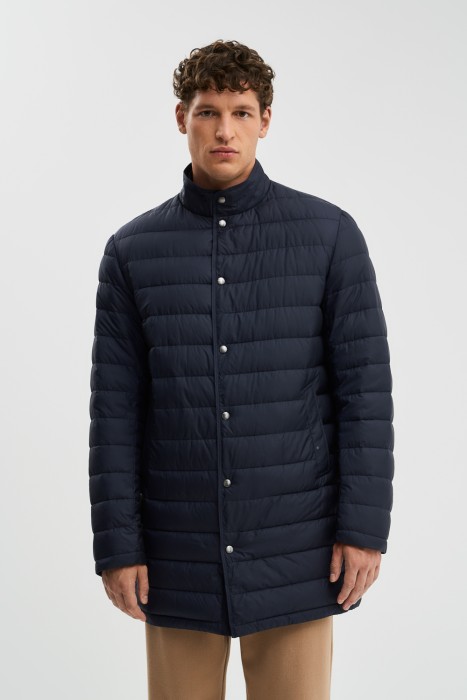 удлиненная куртка от бренда снежная королева вид слева