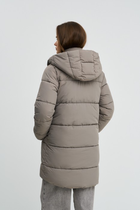 удлиненная зимняя куртка с капюшоном по цене 6520 руб вид справа